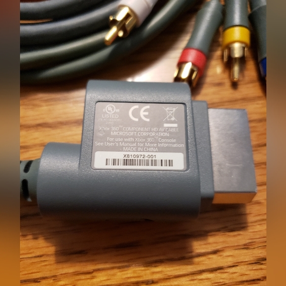 XBOX 360 HDTV CABLE Free with order - Picture 7 of 9